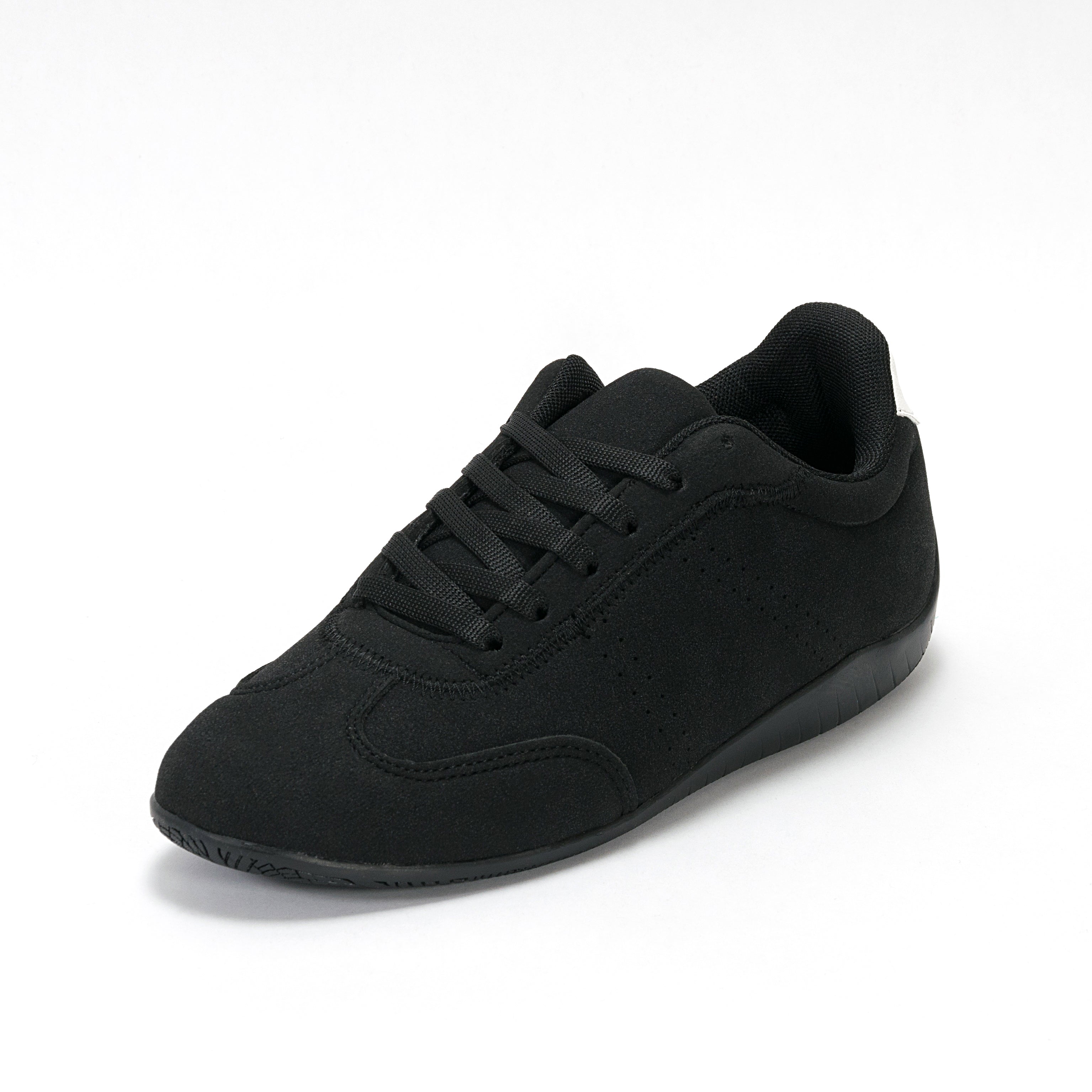 Sneaker Urbano estilo Minimalista color Negro | Modelo 674 B – High Elite