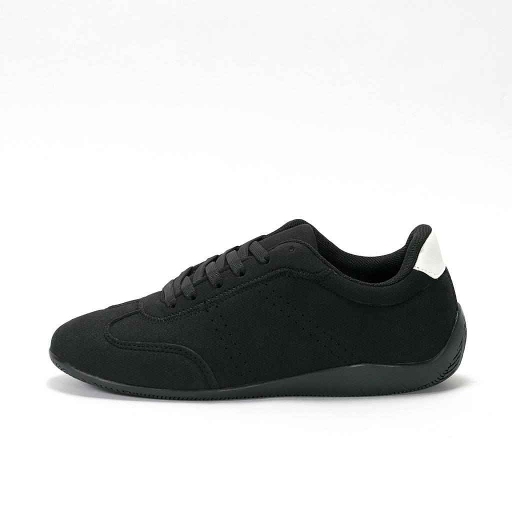 Sneaker Urbano estilo Minimalista color Negro | Modelo 674 B – High Elite